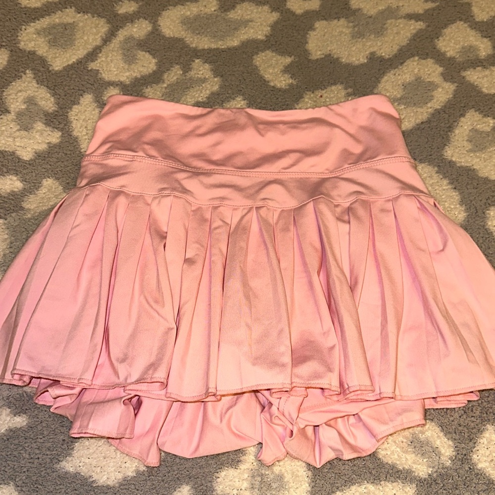 light pink golden hinge skirt